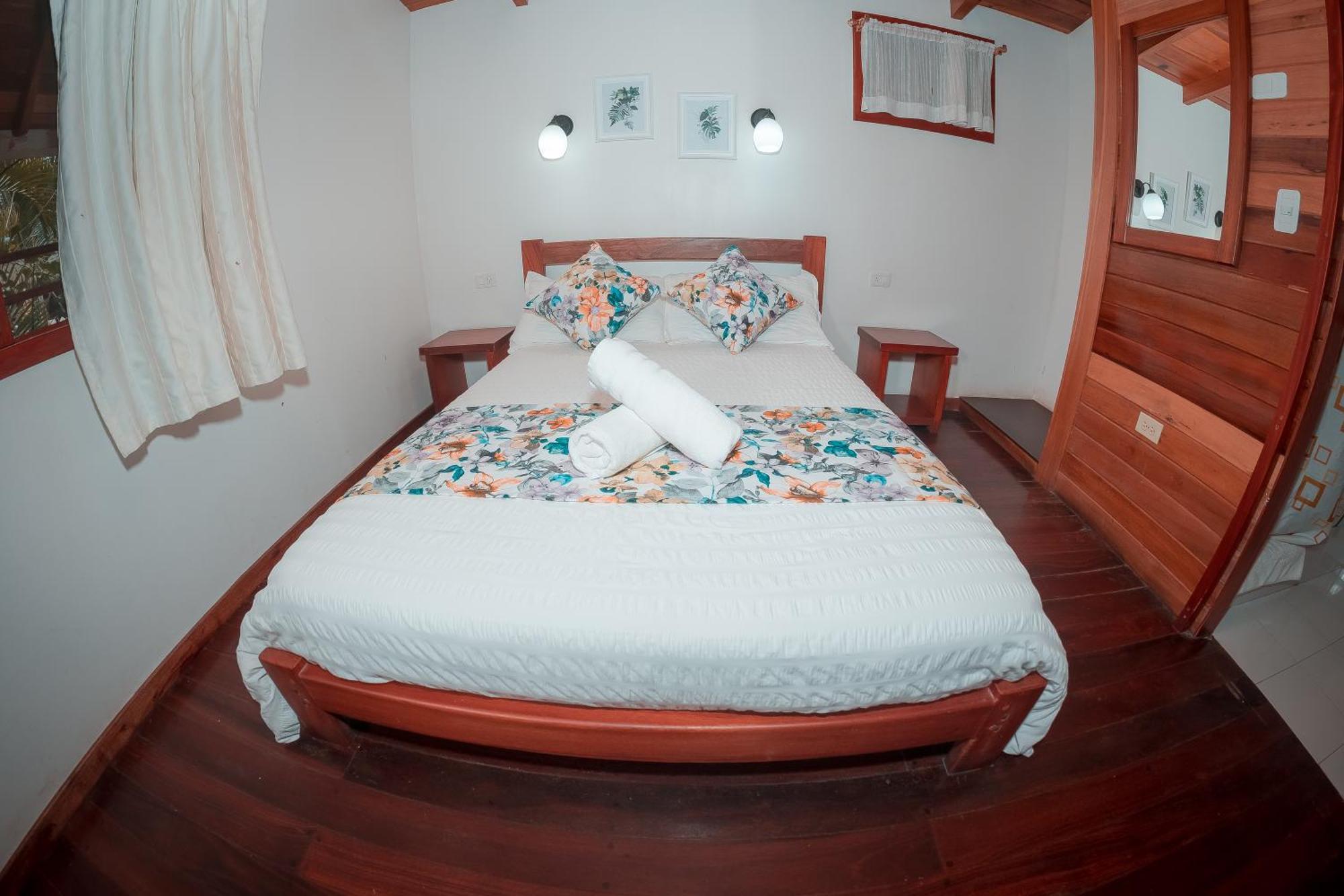 Sisakuna Lodge มินโด ภายนอก รูปภาพ
